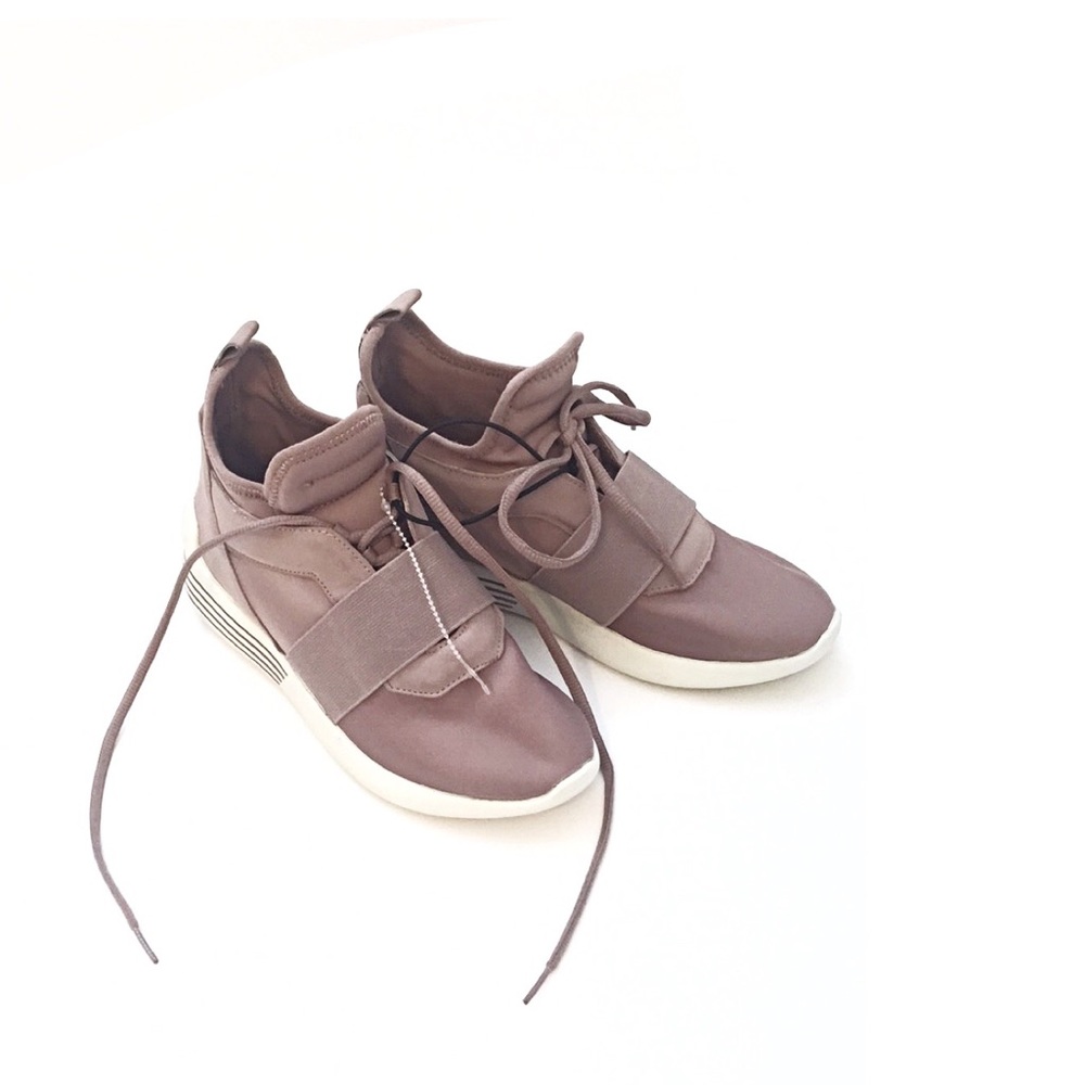 Kendall & Kylie Braydin Rose Pink White Sneaker 7M